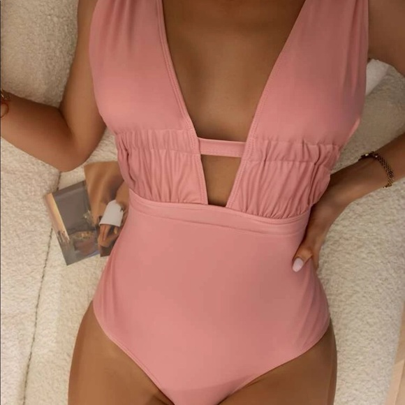 SHEIN Other - SHEIN one piece 🔥 NWT